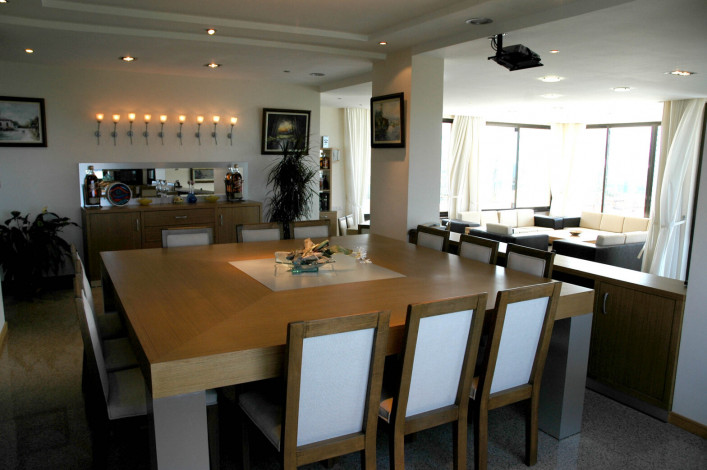 Просторная вилла с видом на Средиземное море и собственным садом в районе Кестель - Ракурс 27