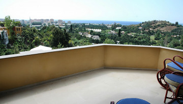 Просторная вилла с видом на Средиземное море и собственным садом в районе Кестель - Ракурс 59