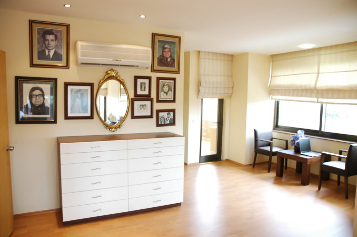 Просторная вилла с видом на Средиземное море и собственным садом в районе Кестель - Ракурс 65