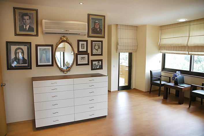 Просторная вилла с видом на Средиземное море и собственным садом в районе Кестель - Ракурс 66