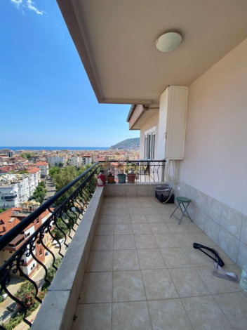 Просторные апартаменты планировки 4+1, 270м2 с видом на Средиземное море в центре Алании - Ракурс 8