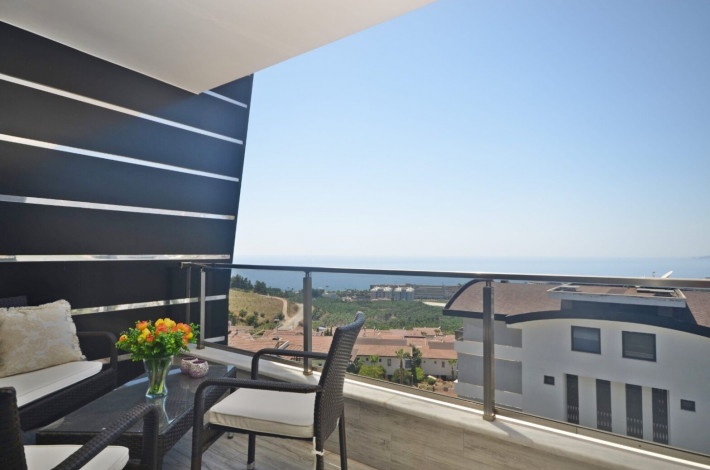 Меблированный дуплекс планировки 2+1, 100м2 с видом на Средиземное море - Ракурс 14