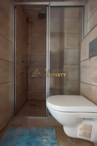 Меблированная квартира 1+1 по привлекательной цене рядом с морем в районе Махмутлар, 50 м2 - Ракурс 5