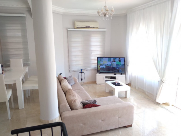 Вилла планировки 3+1, 220м2 с потрясающими видовыми характеристиками в районе Каргыджак - Ракурс 2