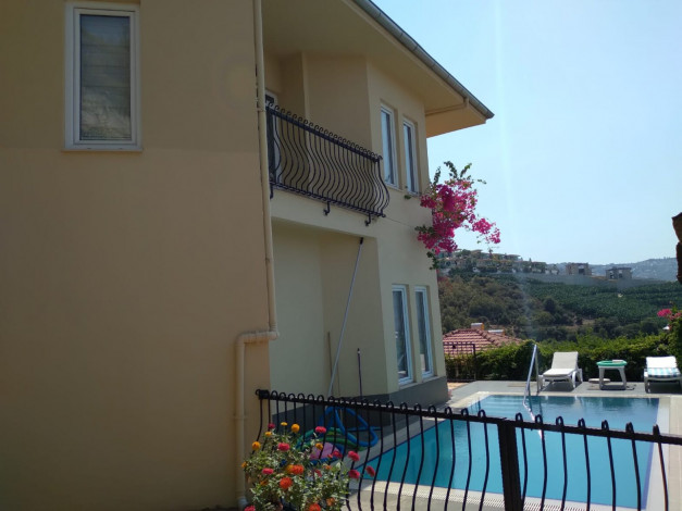 Вилла планировки 3+1, 220м2 с потрясающими видовыми характеристиками в районе Каргыджак - Ракурс 55