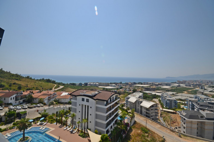 Роскошный пентхаус 3+1, 217м2 с панорамным видом в комплексе премиум класса, район Каргыджак - Ракурс 9