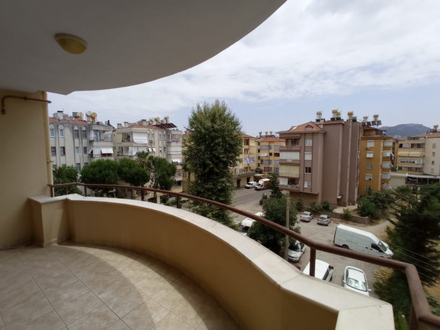 Меблированная квартира планировки 3+1, 130м2 с отдельной кухней в центре Алании - Ракурс 21