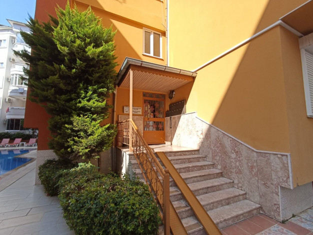 Меблированная квартира планировки 1+1 с большой площадью 75м2 в районе Оба - Ракурс 9