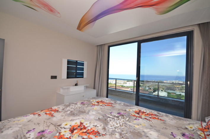 Два меблированных пентхауса 2+1, 3+1 в комплексе премиум класса в районе Каргыджак - Ракурс 23