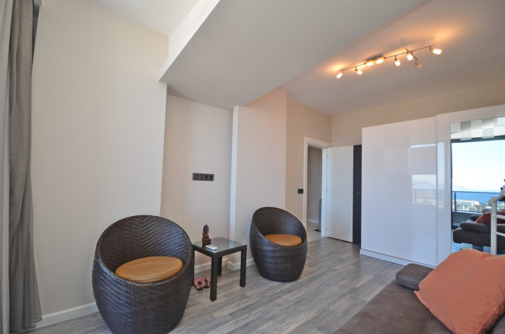 Два меблированных пентхауса 2+1, 3+1 в комплексе премиум класса в районе Каргыджак - Ракурс 27