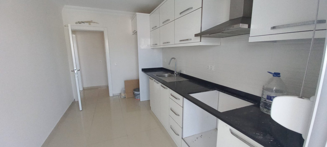 Квартира планировки 2+1, 105м2 с видом на Торосские горы в районе Кестель - Ракурс 15