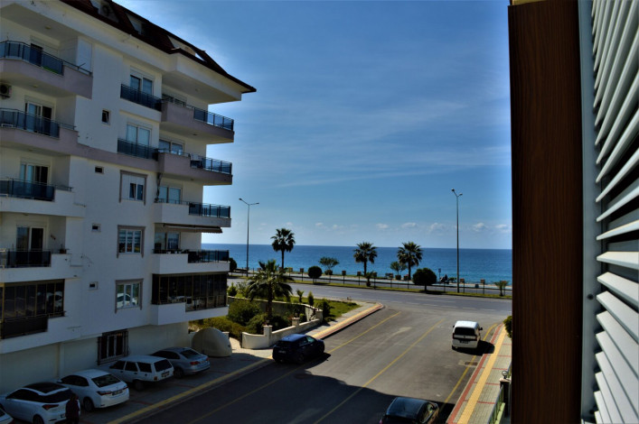 Квартира планировки 2+1, 115м2с видом на море в жилом комплексе в районе Кестель - Ракурс 6