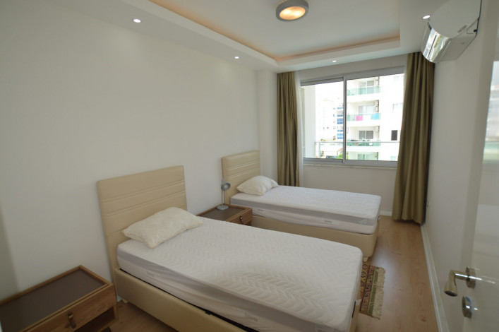 Квартира планировки 2+1, 115м2с видом на море в жилом комплексе в районе Кестель - Ракурс 14