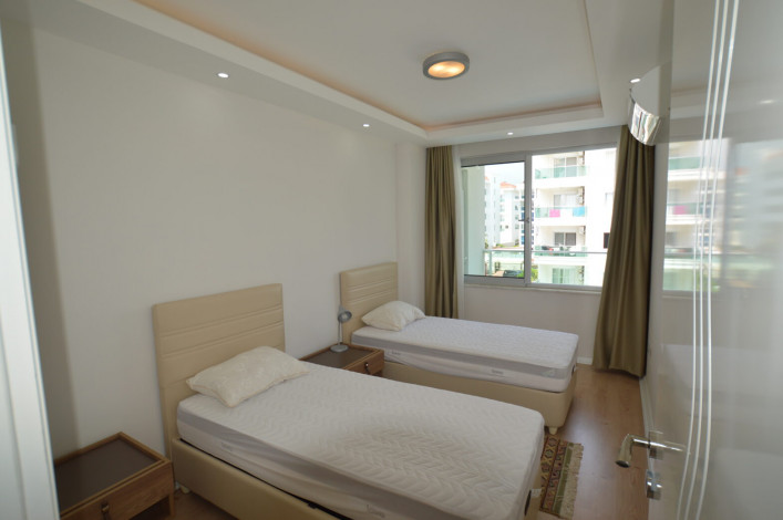 Квартира планировки 2+1, 115м2с видом на море в жилом комплексе в районе Кестель - Ракурс 15