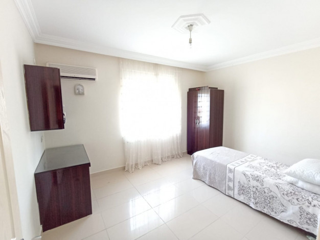 Меблированный пентхаус планировки 4+1, 160м2 в шаговой доступности от моря в районе Оба - Ракурс 4