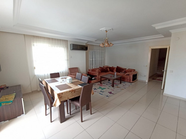 Меблированный пентхаус планировки 4+1, 160м2 в шаговой доступности от моря в районе Оба - Ракурс 14