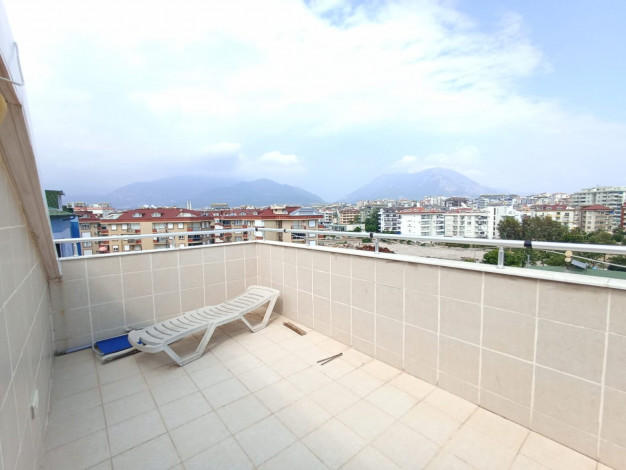 Меблированный пентхаус планировки 4+1, 160м2 в шаговой доступности от моря в районе Оба - Ракурс 24