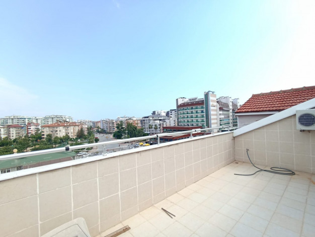 Меблированный пентхаус планировки 4+1, 160м2 в шаговой доступности от моря в районе Оба - Ракурс 28