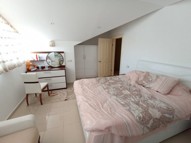 Меблированный пентхаус планировки 4+1, 160м2 в шаговой доступности от моря в районе Оба - Ракурс 33