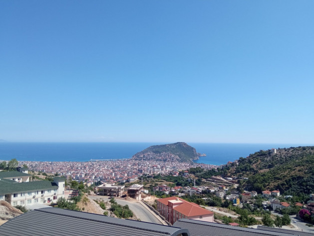 Роскошные видовые апартаменты планировки 4+1, 220м2 в комплексе вилл премиум класса в районе Тепе - Ракурс 4