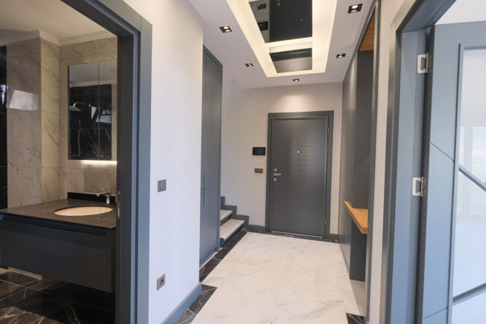 Роскошные видовые апартаменты планировки 4+1, 220м2 в комплексе вилл премиум класса в районе Тепе - Ракурс 28