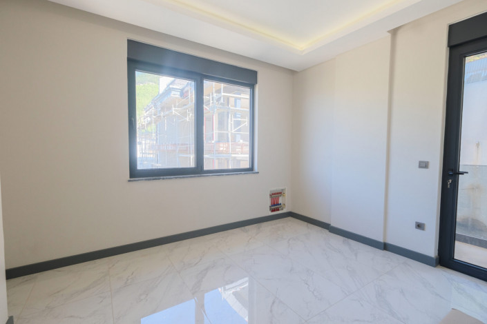 Роскошные видовые апартаменты планировки 4+1, 220м2 в комплексе вилл премиум класса в районе Тепе - Ракурс 31