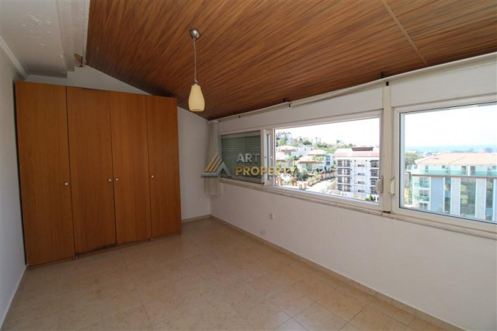 Просторная вилла планировки 3+1, 270м2 с видом на Средиземное море, район Каргыджак - Ракурс 11