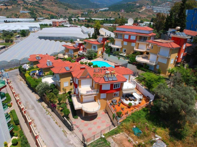 Просторная вилла планировки 3+1, 270м2 с видом на Средиземное море, район Каргыджак - Ракурс 26