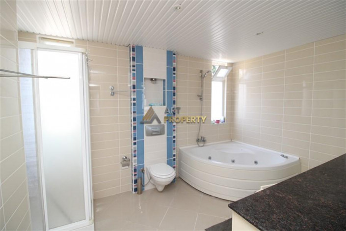 Просторная вилла планировки 3+1, 270м2 с видом на Средиземное море, район Каргыджак - Ракурс 40