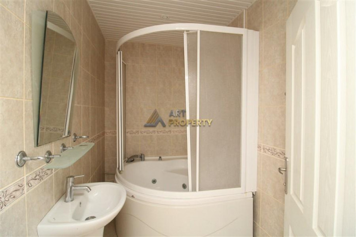 Просторная вилла планировки 3+1, 270м2 с видом на Средиземное море, район Каргыджак - Ракурс 42