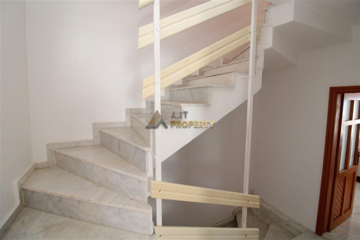 Вилла планировки 3+1, 140м2 в шаговой доступности от моря в живописном районе Каргыджак - Ракурс 18