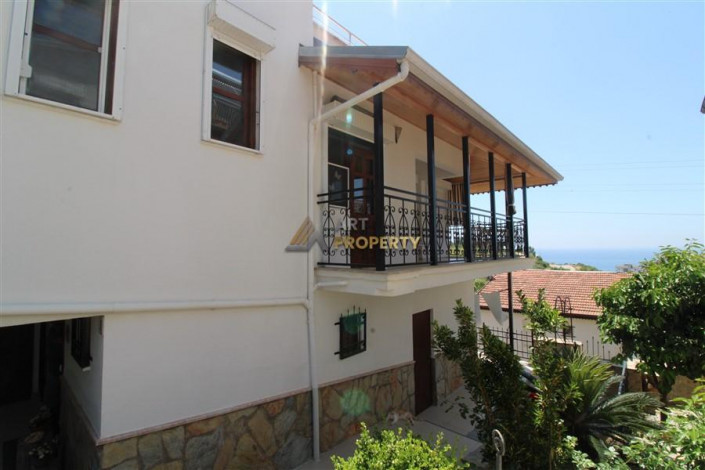 Вилла планировки 3+1, 140м2 в шаговой доступности от моря в живописном районе Каргыджак - Ракурс 25