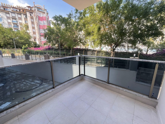 Две новые квартиры планировки 1+1, 55м2 в престижном районе в центре города Аланья - Ракурс 3