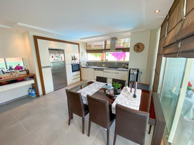 Двухэтажная вилла планировки 3+1, 200м2 в районе Каргыджак - Ракурс 4