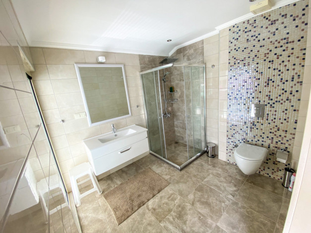 Двухэтажная вилла планировки 3+1, 200м2 в районе Каргыджак - Ракурс 18