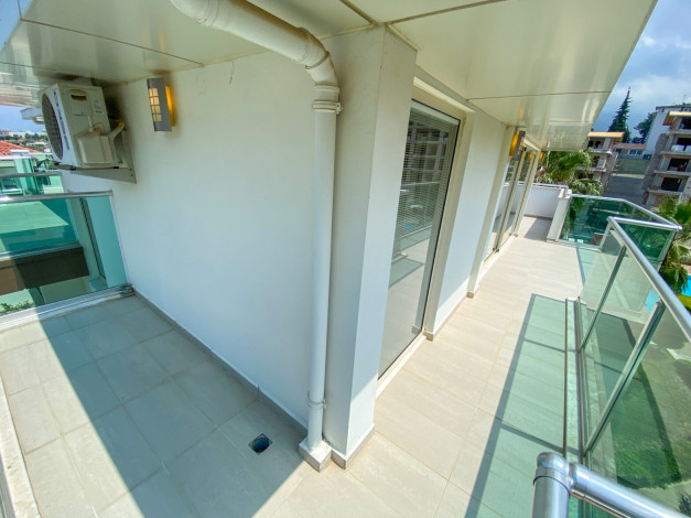 Двухэтажная вилла планировки 3+1, 200м2 в районе Каргыджак - Ракурс 19