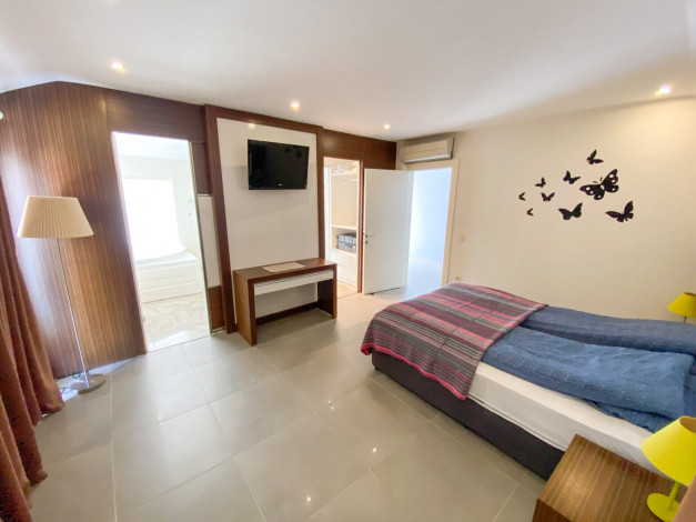 Двухэтажная вилла планировки 3+1, 200м2 в районе Каргыджак - Ракурс 21