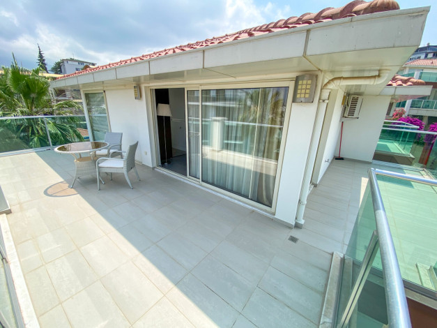 Двухэтажная вилла планировки 3+1, 200м2 в районе Каргыджак - Ракурс 25