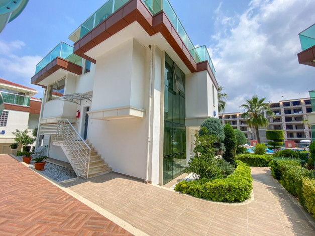 Двухэтажная вилла планировки 3+1, 200м2 в районе Каргыджак - Ракурс 35