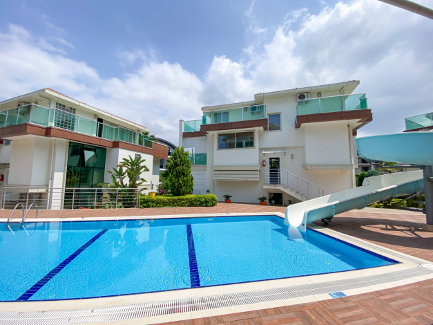 Двухэтажная вилла планировки 3+1, 200м2 в районе Каргыджак - Ракурс 36