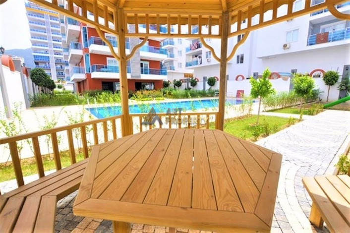 Просторный видовой пентхаус планировки 3+2, 200м2 в районе Махмутлар - Ракурс 8