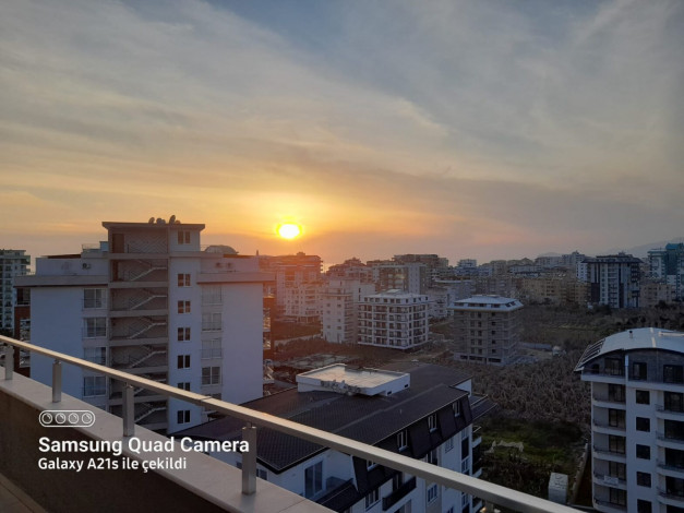 Просторный видовой пентхаус планировки 3+2, 200м2 в районе Махмутлар - Ракурс 25