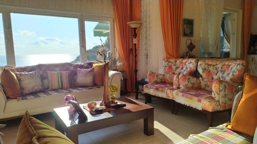 Меблированная вилла c видом на море планировки 3+1, 150м2 в районе Каргыджак - Ракурс 4