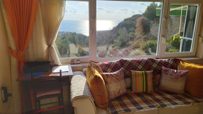 Меблированная вилла c видом на море планировки 3+1, 150м2 в районе Каргыджак - Ракурс 5