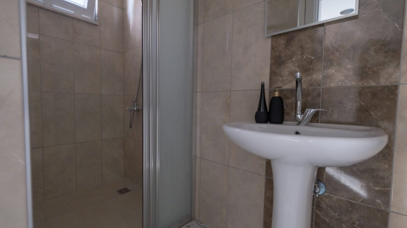 Квартира планировки 1+1 с большой площадью 90м2 в районе Махмутлар - Ракурс 7