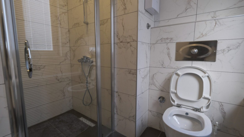 Меблированная квартира планировки 1+1, 70м2 в жилом комплексе, район Махмутлар - Ракурс 2