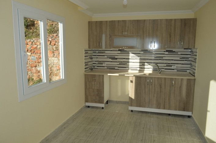 Уютный домик планировки 1+1, 75м2 в горной местности в Аланье - Ракурс 2