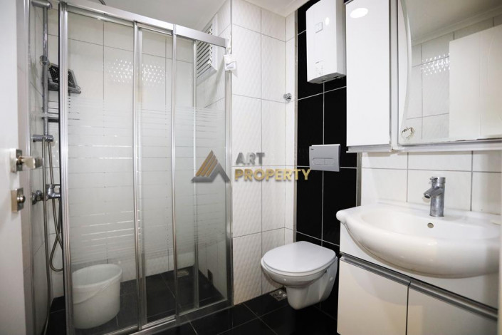 Просторная двухкомнатная квартира рядом с морем в Махмутлар, 75 м2 - Ракурс 13