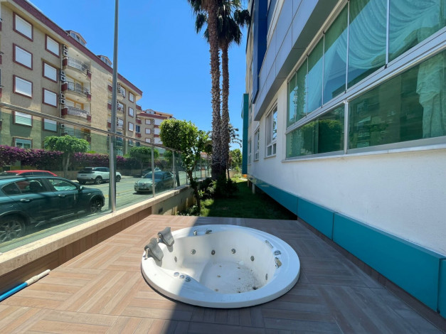 Меблированная квартира планировки 1+1, 65м2 в жилом комплексе, район Обе - Ракурс 11