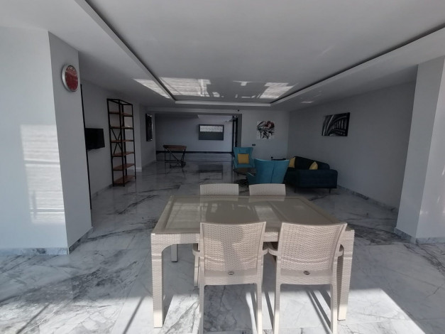 Отличная меблированная квартира планировки 2+1, 115м2 с прямым видом на Средиземное море, район Каргыджак - Ракурс 2